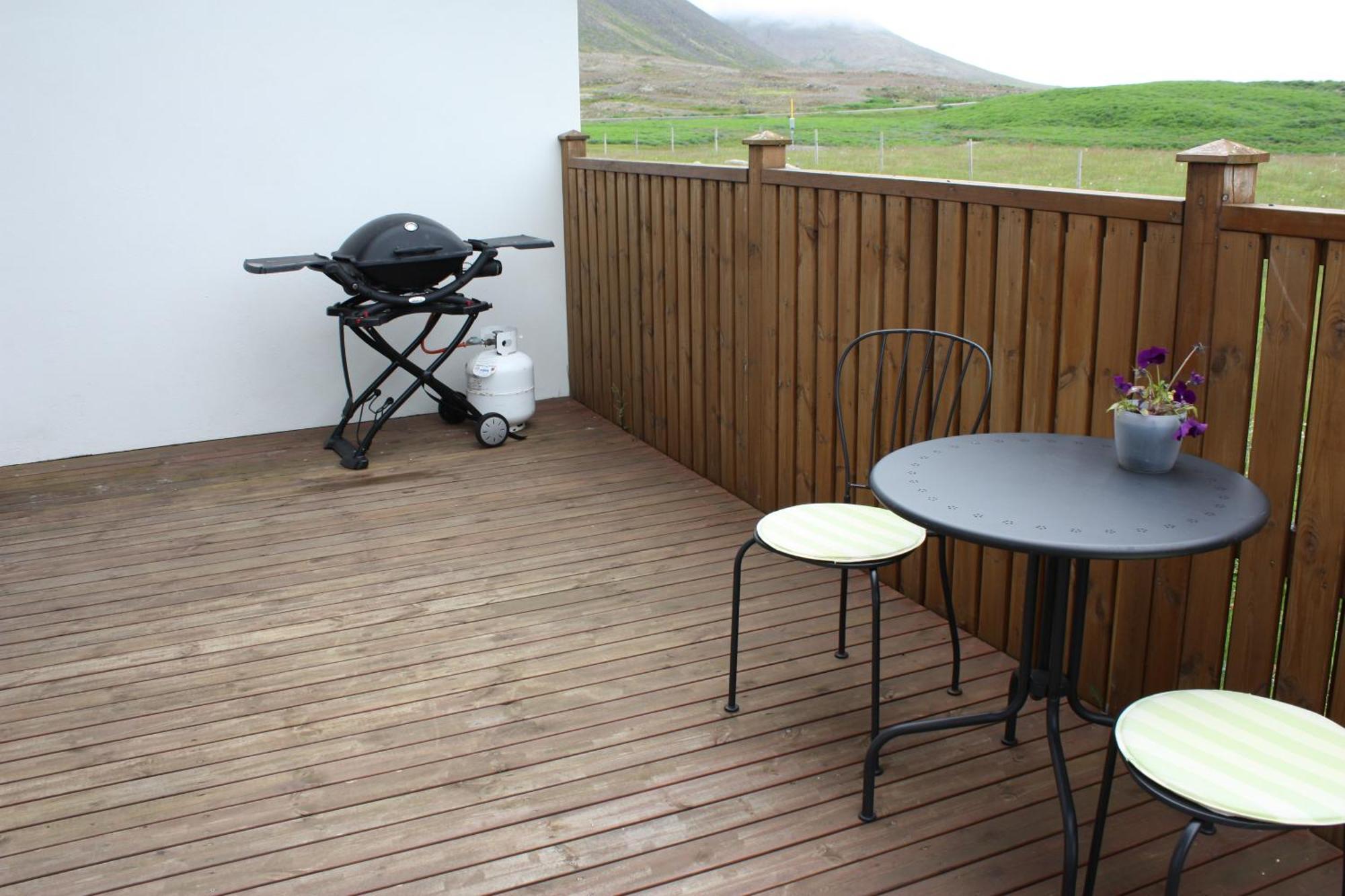 Guesthouse Gimbur Reykjarholl Exteriör bild